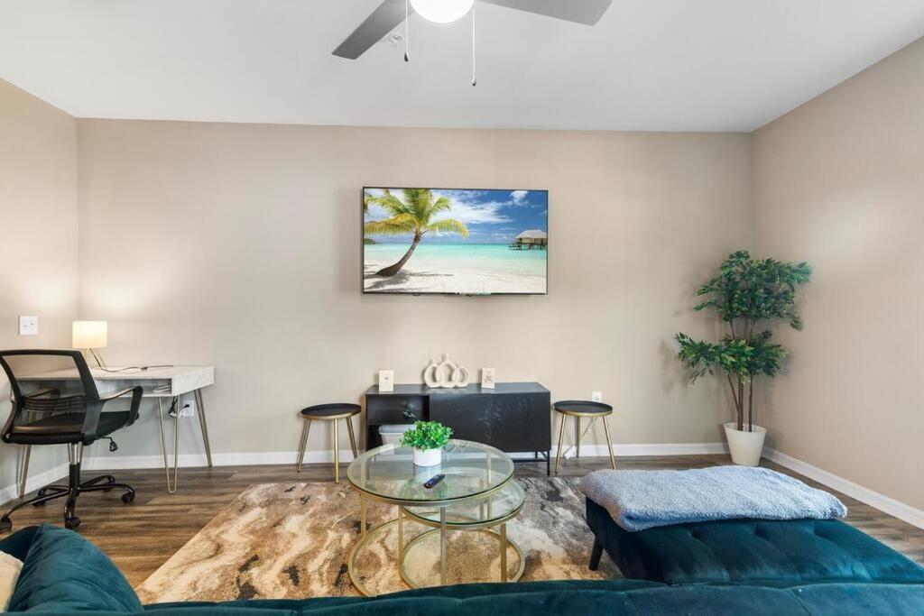 Elegant 2 Bed/2 Bath Apartment In Melbourne Fl Екстериор снимка