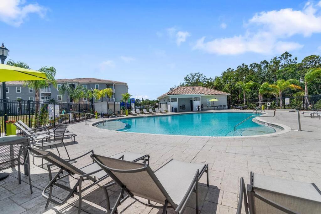 Elegant 2 Bed/2 Bath Apartment In Melbourne Fl Екстериор снимка