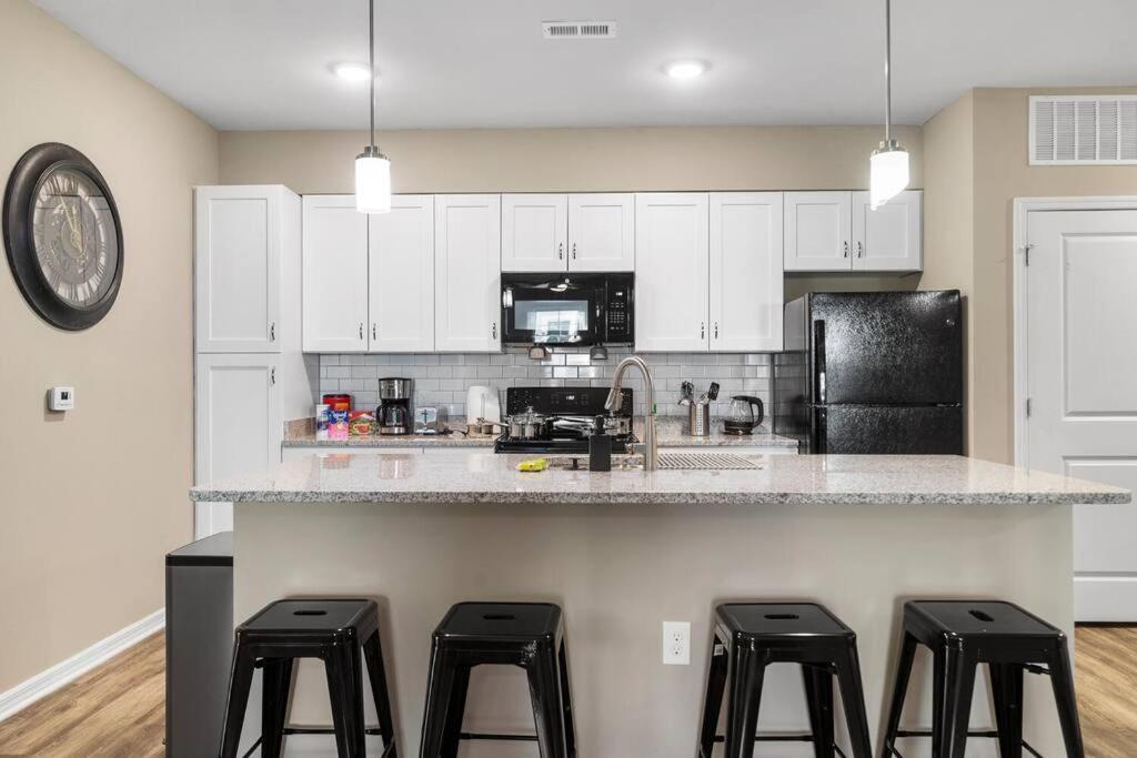 Elegant 2 Bed/2 Bath Apartment In Melbourne Fl Екстериор снимка