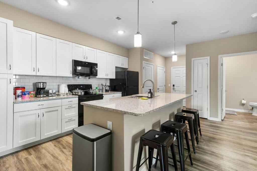 Elegant 2 Bed/2 Bath Apartment In Melbourne Fl Екстериор снимка