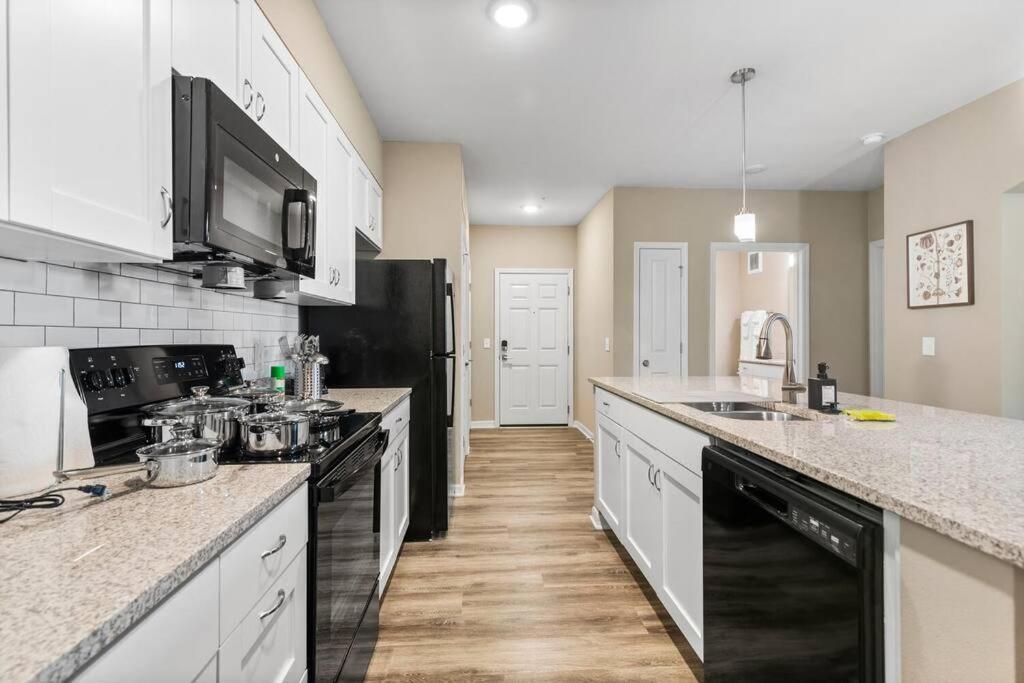 Elegant 2 Bed/2 Bath Apartment In Melbourne Fl Екстериор снимка