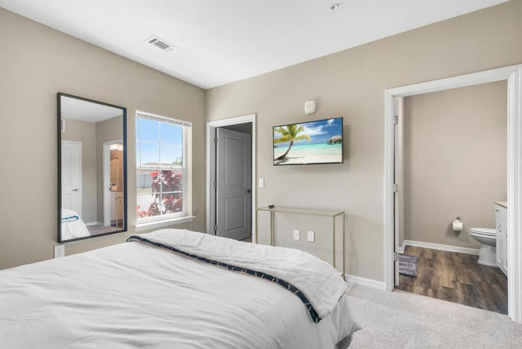 Elegant 2 Bed/2 Bath Apartment In Melbourne Fl Екстериор снимка