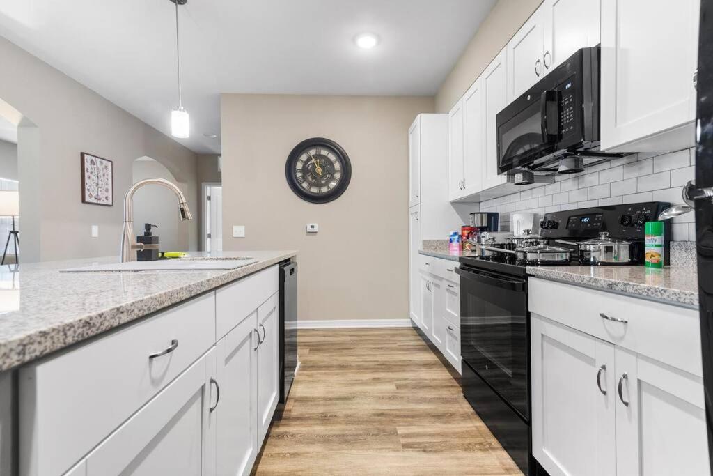 Elegant 2 Bed/2 Bath Apartment In Melbourne Fl Екстериор снимка