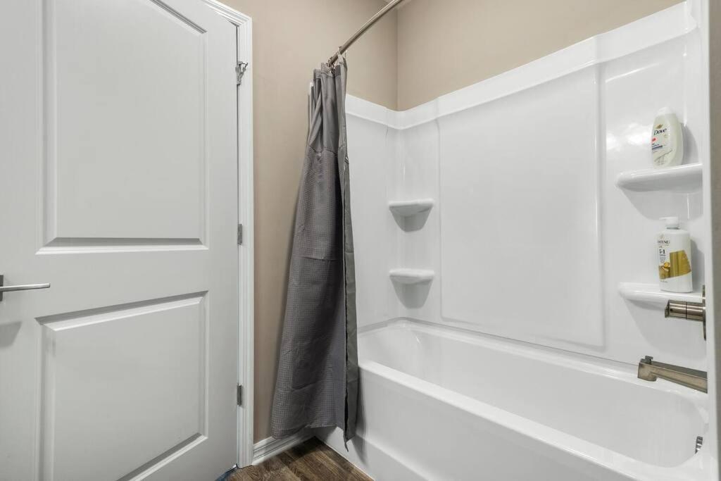 Elegant 2 Bed/2 Bath Apartment In Melbourne Fl Екстериор снимка